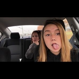 Meet me, Chloee:)🤍